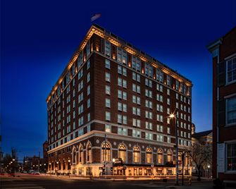 The Yorktowne Hotel, Tapestry Collection by Hilton - York - Building