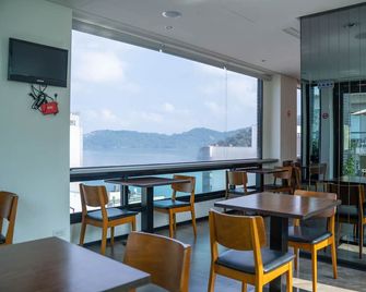 Skylight Bnb - Nantou City - Restaurang