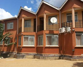 Westcliff Hotel - Lira - Building