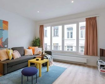 Color Pop Apartment - Antwerpen - Stue