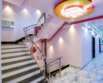 Hotel O Dream Palace - Singur - Lobby