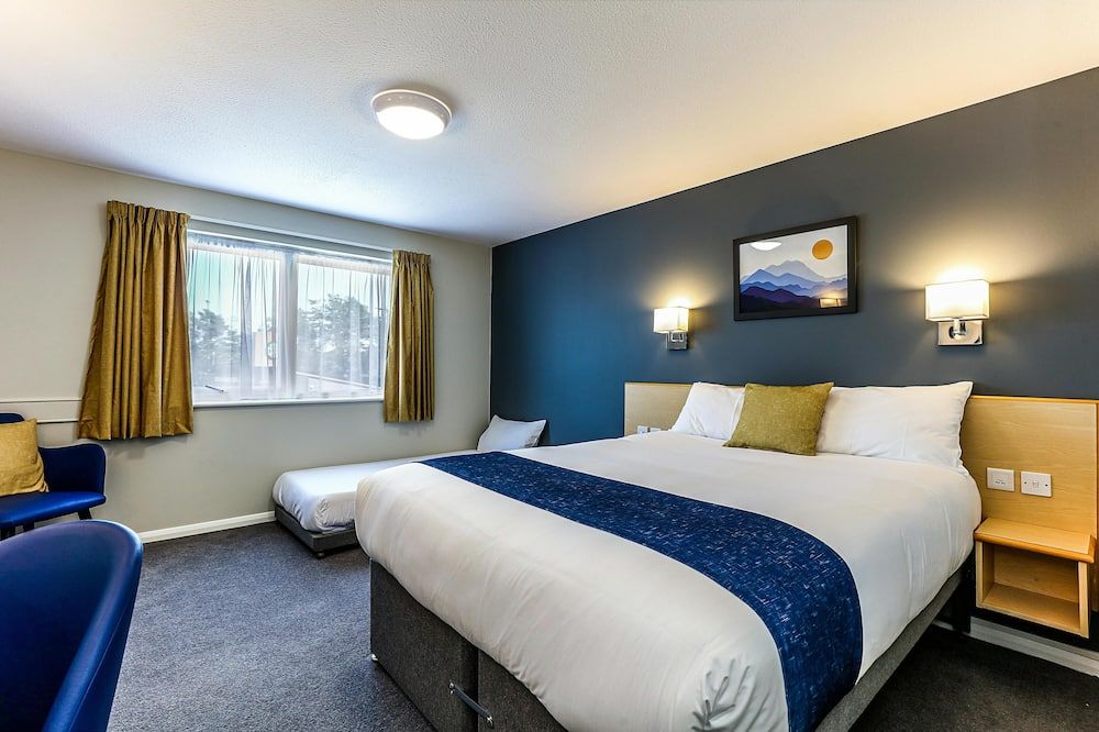 Days Inn by Wyndham Sedgemoor M5