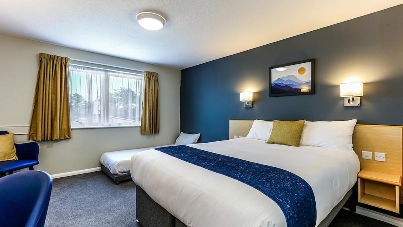 Days Inn by Wyndham Sedgemoor M5