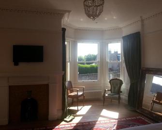 The Fig Tree Hotel Markinch - Glenrothes - Living room