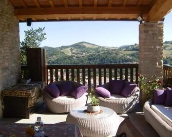 B&B da Vi.Vì - Urbania - Balcón