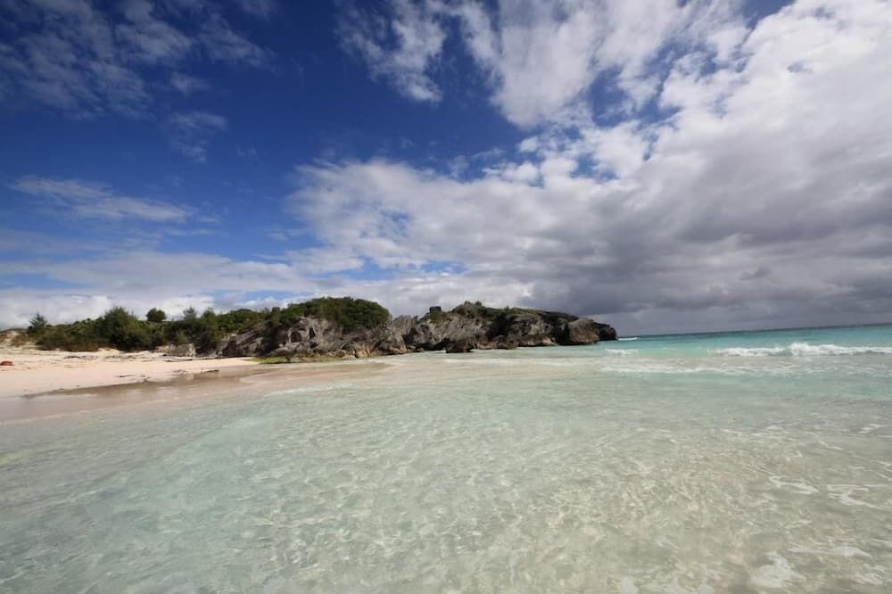 Your Very Own Private Space In Bermuda With Twizy Charger - Mount Pleasant - شاطئ