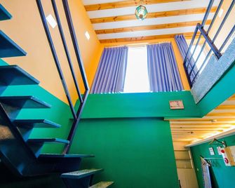 Oasis Inn - Hengchun Township - Escaleras