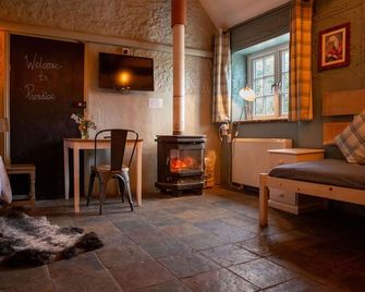 High Paradise Farm - Thirsk - Huiskamer