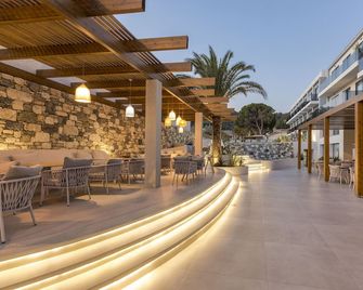 Samian Mare Hotel, Suites & Spa - Karlovasi