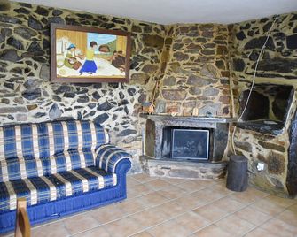 Quinta da Malhada - A. L. 14 km from Paiva Walkways - Castro Daire - Salon