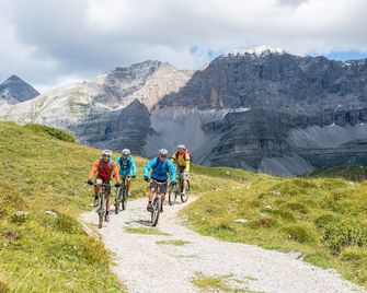 Dolomeet Boutique Hotel - Pinzolo