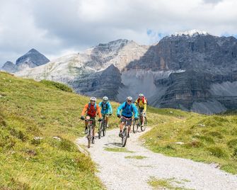 Dolomeet Boutique Hotel - Pinzolo