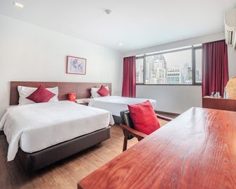 Ruamchitt Plaza Hotel - Bangkok