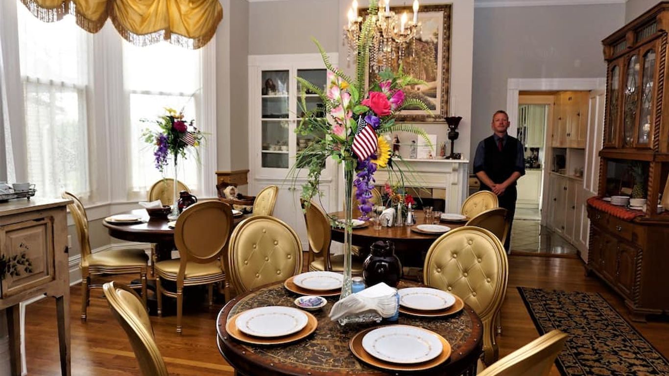 1895 Washington Hotel