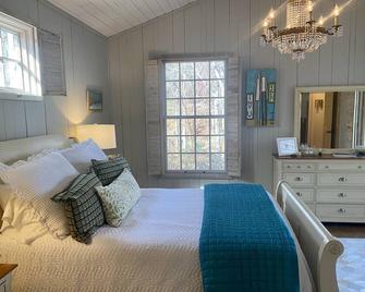 One of a Kind Lakehouse - Arley - Habitación
