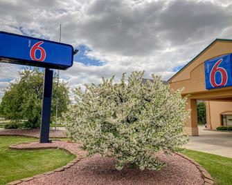 Motel 6 Elkhart, IN - Elkhart - Κτίριο
