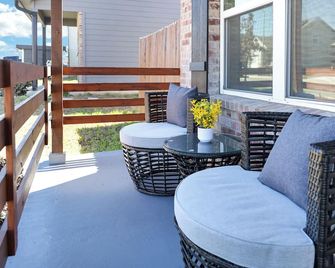 Cozy Home Near Lackland Afb! - San Antonio - Balcón