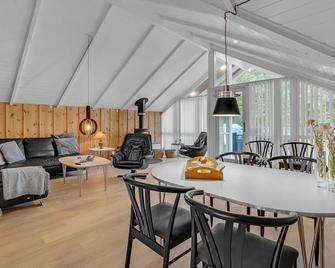 Beautiful home in Thisted with kitchen - Nørre Vorupør - Comedor