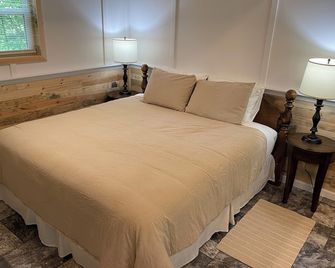 Cozy cabin in the woods - McMinnville - Habitación