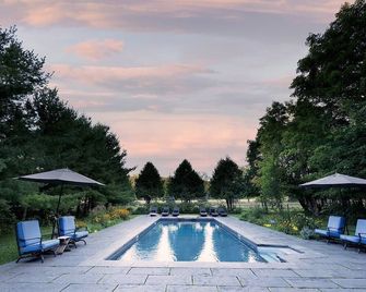 King Suite - Lower Level {summit Room} - Creemore - Pool