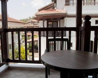 Erdem Hotel - Akyaka - Balkon