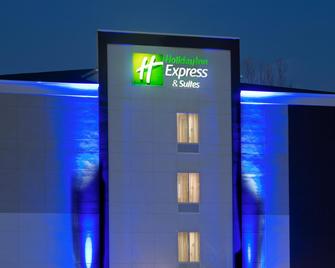 Holiday Inn Express & Suites New Cumberland - New Cumberland - Edificio
