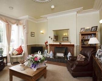 The Broadfield Hotel - Bridlington - Living room
