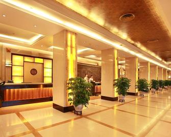 Guilin Lijiang Waterfall Hotel - Guilin - Lobby