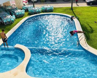 Hotel Palmas Cocoyoc - Cocoyoc - Pool