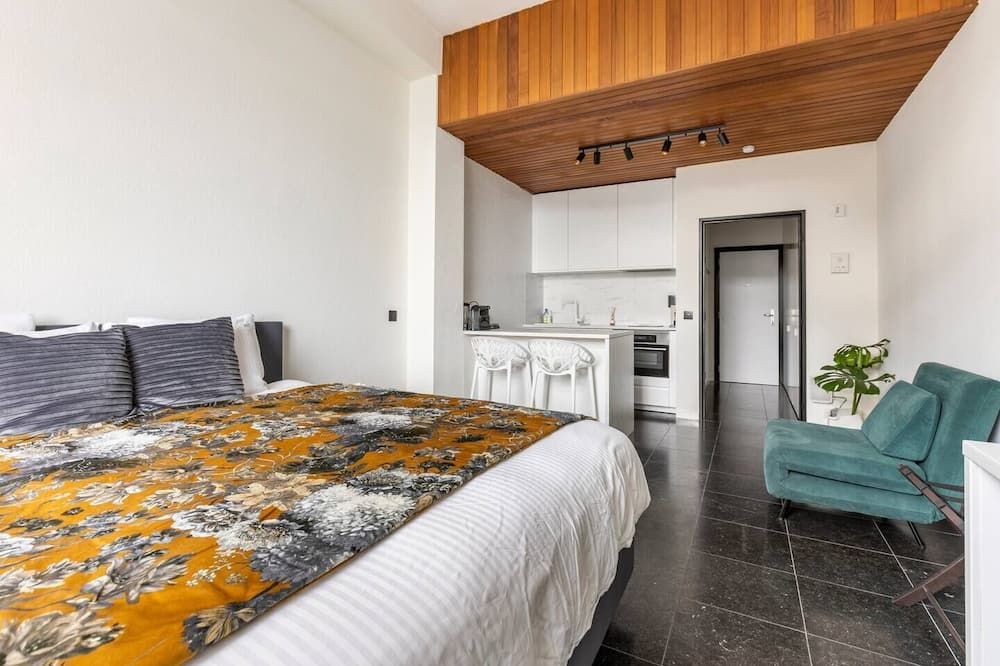 Riverview Studio in Historical Heart of Antwerp - אנטוורפן - חדר שינה