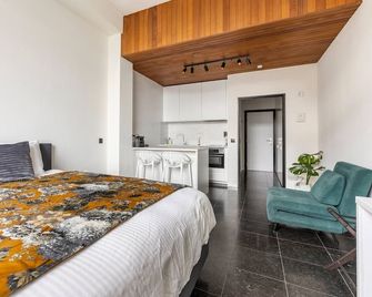 Riverview Studio in Historical Heart of Antwerp - Antwerp - Bedroom