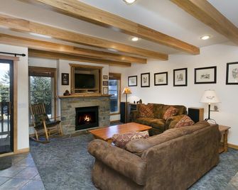 Mammoth Golf Properties By 101 Great Escapes - Mammoth Lakes - Living room