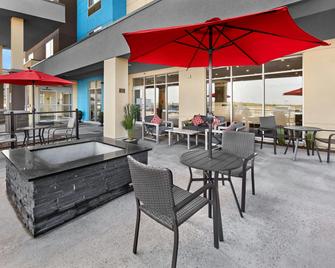 TownePlace Suites by Marriott Edmonton Sherwood Park - Sherwood Park - Terasa