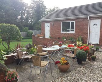 Wentvale - Knottingley - Patio