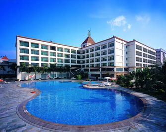 新都会怡景酒店 - 深圳 - 游泳池