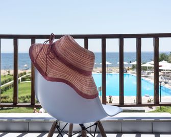 Alkinoos Beach Hotel - Gerakini - Balcón