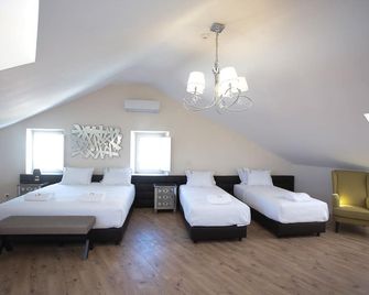 سوسيتشيس جست هاوس كاسكايزي - كاسكايس - غرفة معيشة