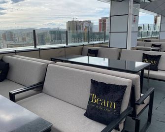 Millennium Plaza Hotel - Ulán Bator - Balcón