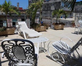 Casa Zenia Siglo V - Havana - Patio