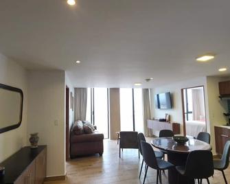 Stylish 2br • Sea Views • Near Malecón & Bars - Tijuana - Phòng ăn