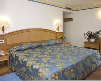 Hotel Metropole - Grado - Chambre