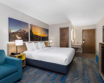 Days Inn and Suites by Wyndham Downtown Missoula-University - Міссула - Спальня