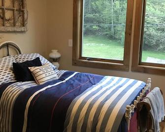 Lake George Custom Home Overlooking Beautiful Lake George - Putnam Station - Habitación
