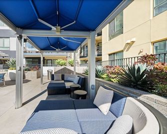 Game on! Just Remodeled! Luxurious Resort-Style 2B - San Diego - Balcón