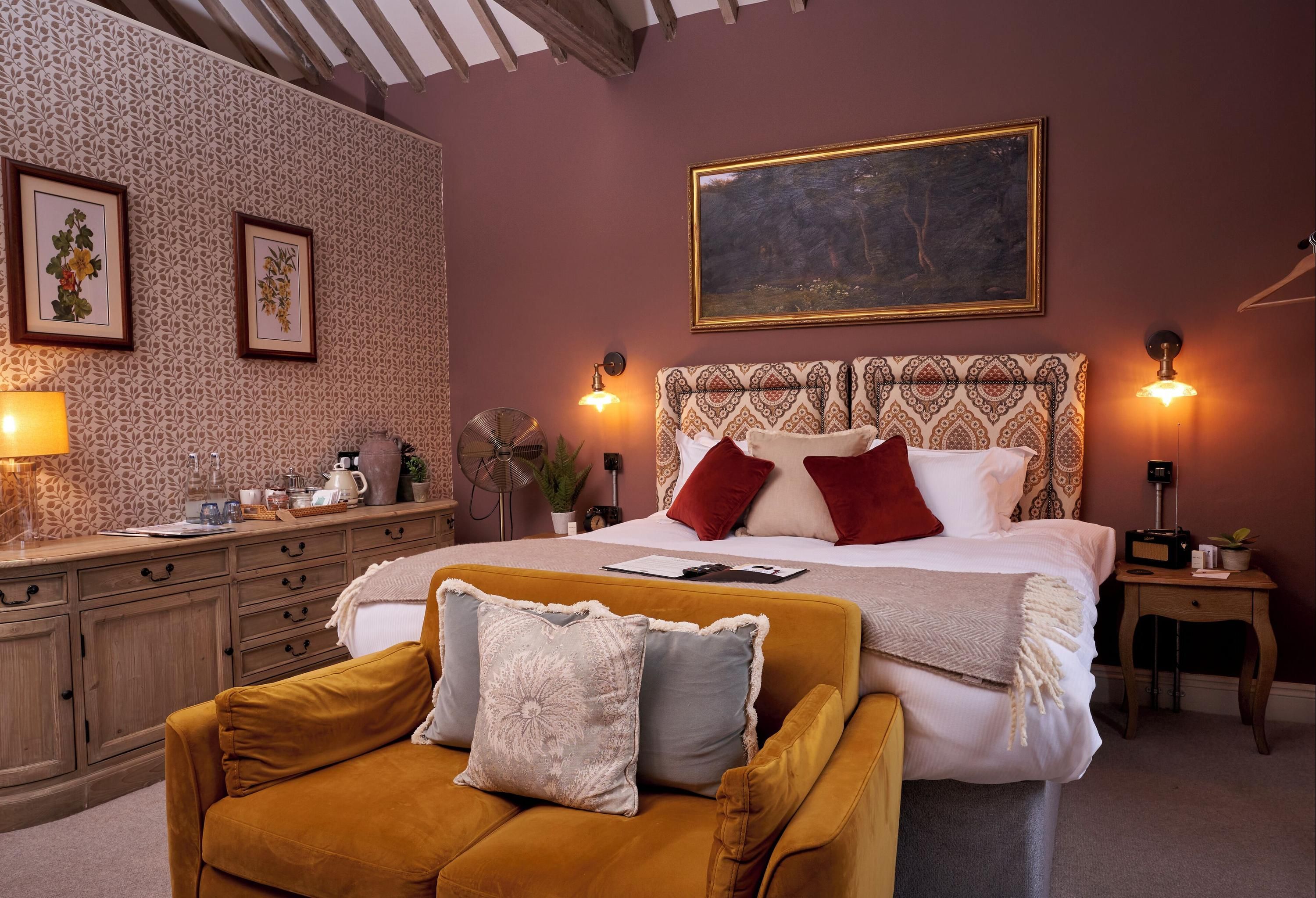 The Lion Inn - Cheltenham