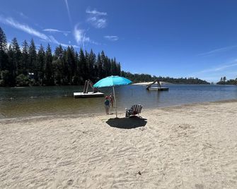 Twain Harte retreat w/ lake access, ski/Yosemite - Twain Harte - Beach