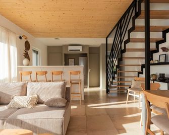 Dify Ac Grand Bali - Villeurbanne - Villeurbanne - Wohnzimmer