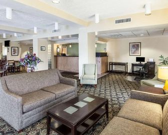 Spark by Hilton San Antonio Northwest near Six Flags - San Antonio - Lobby