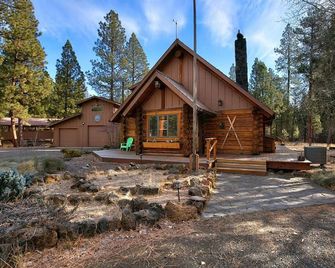 Sisters Dream Inn - Sisters - Building