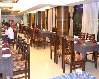 Hotel Bharat Palace - Neemuch - Restaurant